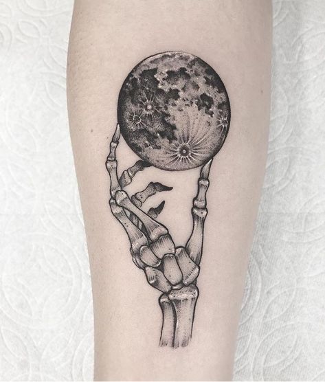 Moon and skeleton hand forearm tattoo Tattoo Homme, Medium Tattoos, Uv Tattoo, Tattoos Infinity, Bone Tattoos, Scary Tattoos, Skeleton Tattoos, Skeleton Hand Tattoo, Tattoos Geometric