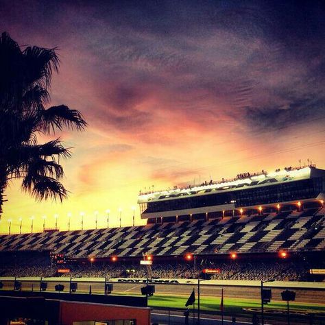 Daytona Speedway Daytona Nascar, Car Inspection, Old Hot Rods, Planet Coaster, Nascar Race Cars, Florida Destinations, Daytona International Speedway, Daytona Beach Florida, Daytona 500