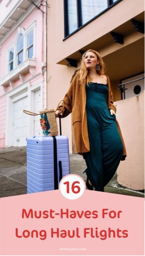 From top to bottom, a list of what to wear on a long haul flight that takes all things into consideration so you can sleep comfortably and still be stylish when you wake up! Long Haul Travel Outfit, What To Do On A Long Flight, Long Haul Flight Skincare, Tips For Long Haul Flights, Long Haul Flight Tips, Long Flight, Long Haul Flight, Travel Purse, Travel Outfits