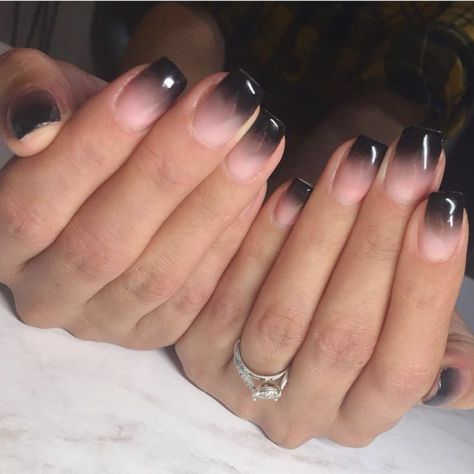 Nails Black Ombre, Black Ombre Nails, Ombre Gel Nails, Faded Nails, Black Gel Nails, Ombre Manicure, Nail Looks, Ombre Acrylic Nails, Striped Nails