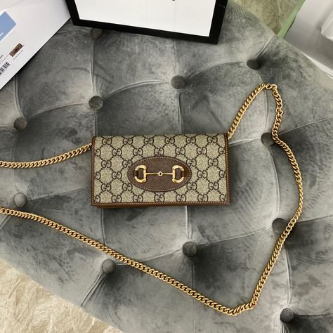 Beautiful Bags, Buckle, Horses, Gucci, Wallet, Handbags, Chain