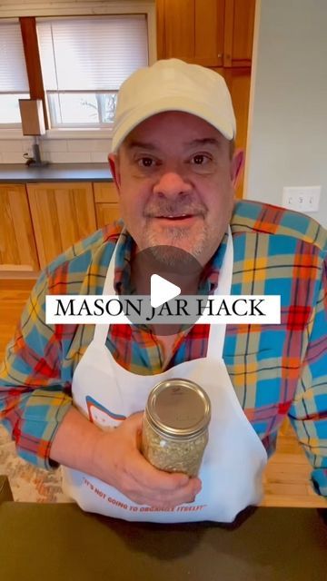 Mason Jar Hacks, Mason Jar Storage Ideas, Kitchen Storage Hacks Diy, Food Saver Hacks, Canning Jar Storage, Mason Jar Organization, Mason Jar Storage, Food Prep Storage, Mason Jar Kitchen