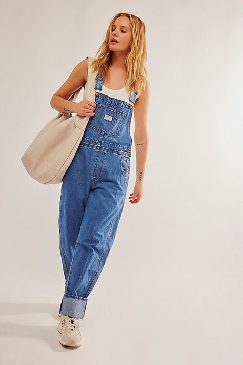 Levi's Vintage Overalls Cute Overall Outfits, Free People Overalls, Vintage Summer Outfits, Cute Overalls, Vintage Overalls, Overall Outfit, Modest Summer Outfits, Summer Outfits For Teens, Summer Dress Outfits