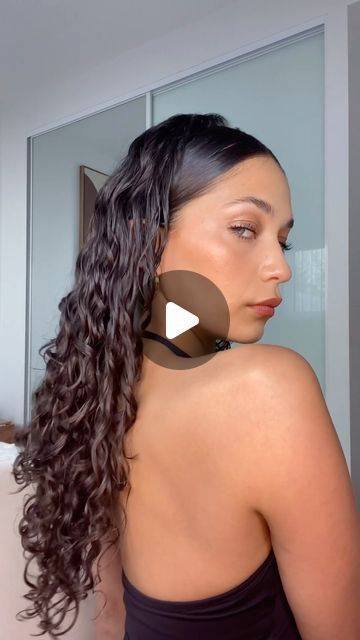 jaymejo on September 28, 2023: "#AD ✨THE WET LOOK ✨ This hairstyle for curls during summer is a MUST! The slick back headband and juicy wet curls are the perfect combo. I am so obsessed and it is super easy to recreate with the Dyson Supersonic  ✨Start by parting and separating your curls (this also looks nice as a side part) ✨On high air, low heat use the Dyson Supersonic Wide Tooth Comb Attachment to smooth the front section of your curls down ✨Pull them back into a small ponytail with so Hair Down Slicked Sides, Different Slick Back Hairstyles, Slicked Front Hair Down, Curly Wet Hairstyles, Slick Back With Curls, Slick Back Down Hairstyles, Front Slicked Back Hair Down, Curly Wet Hair Look, Slick Back Headband