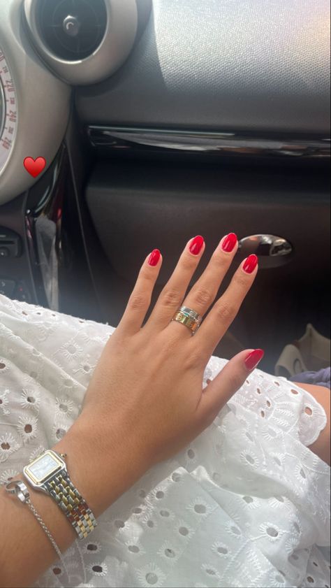 Red nails, cartier panthere, mini cooper 2023 Cartier Panthere Mini, Cartier Panthere, Mini Cooper, Red Nails, Cartier, Nails, Red