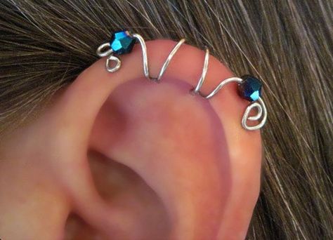 . Cartilage Ear Cuff, Wire Jewelry Rings, Diy Wire Jewelry, Handmade Wire Jewelry, Homemade Jewelry, The Ear, Diy Stuff, Diy Schmuck, Beads And Wire