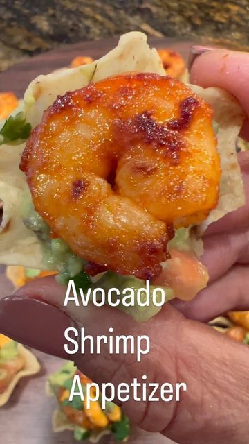 Chhaya Joshi I Food Blog on Instagram: "Avocado shrimp bites appetizer Ingredients FOR THE SHRIMP mix together and marinate for one hour : * 1/4 c. extra-virgin olive oil * Juice of 1/2 lime * 1 tbsp. honey * 3 cloves garlic, minced * 1 tsp. paprika * 1/2 tsp. cayenne pepper * 1/2 tsp salt * 1 lb. peeled and deveined medium shrimp, thawed if frozen and remove the tail. FOR THE GUACAMOLE mix together: * 2 avocados * Juice of 1 limes * 1/2 red onion, finely chopped * 1 jalapeño, finely cho Avocado Shrimp Bites, Shrimp Buffet, Glass Appetizers, Iftar Snacks, Shrimp Bites, Gameday Food, Avocado Shrimp, Ricotta Stuffed Chicken, Healthy Low Calorie Meals