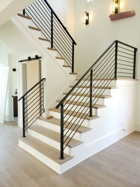 Cottages Modern, Reling Design, درابزين السلم, درج السلم, Metal Stair Railing, Steel Railing Design, Interior Stair Railing, Modern Stair Railing, Staircase Railing Design