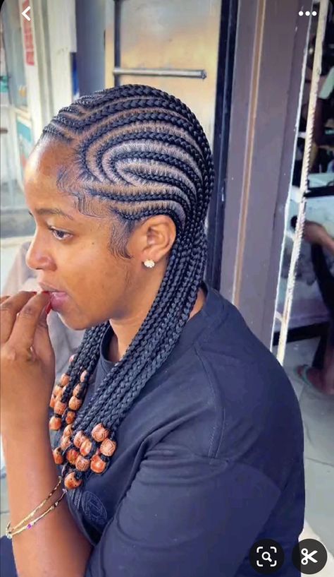 Cornrow With Beads, All Back Hairstyle, Cornrows With Beads, Latest Hair Braids, Cornrows Natural Hair, Lemonade Braids Hairstyles, Cornrows Braids For Black Women, Short Box Braids Hairstyles, Braided Hairstyles For Black Women Cornrows