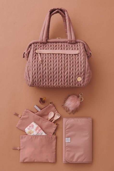 Happ Brand Diaper Bag Review Happ Brand, Dipper Bag, Cute Diaper Bags, Baby Staff, Fancy Lady, Accessories Guide, Diaper Gifts, Canvas Bag Design, Desain Pantry