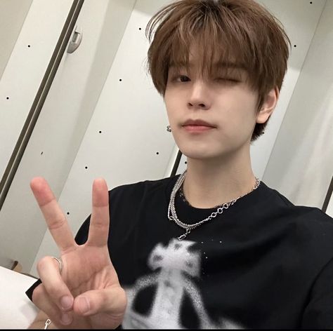 I Love You Puppy, 17 Kpop, Dara Kpop, Pretty Smile, Skz In Cute, Savage Kids, Stray Kids Seungmin, Homeless Children, Kids Icon