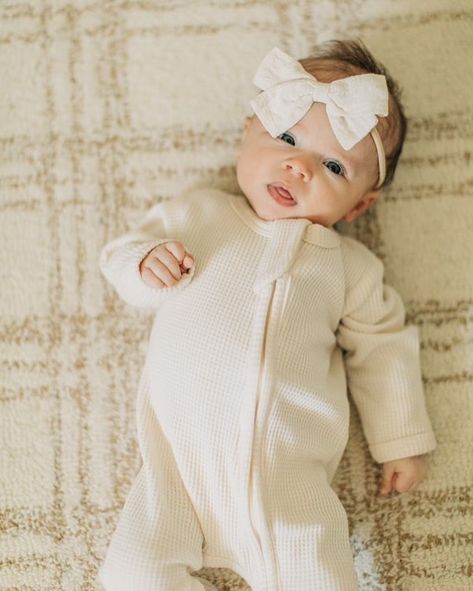 Our footies and bows are the perfect neutral outfit for newborn photos. Tap the photo to shop 🤍 #waffleknit #waffleknitfootie #newborn #baby #newbornbaby #babygirl #babybows #bowset #babygirlbows #headbandbow #newbornphotos #newbornphotography #newbornpictures #bellaberrydesigns Newborn Girl Hospital, Hospital Outfit, Bow Set, Newborn Pictures, Neutral Outfit, Newborn Girl, Baby Bows, Bow Headband