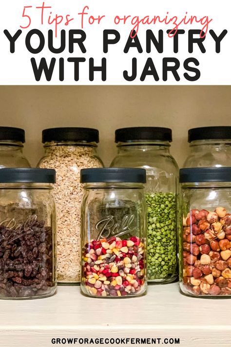 Having an organized pantry is the stuff that dreams are made of! Use Ball® Jars of different sizes with airtight Ball® Leak-Proof Storage Lids to make it simple and easily attainable. These tips for organizing your pantry will help you on your way! #howto #protips #mason #jars #organization #pantry Pantry Organization Mason Jars, Ball Jar Pantry Organization, Madon Jar Storage, Mason Jar Organization Kitchen, Pantry Mason Jars, Pantry Mason Jar Storage, Mason Jar Pantry Organization, Mason Jar Kitchen Storage, Mason Jar Pantry Storage