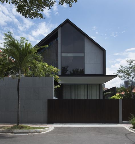 Concrete Staircase, Gable House, Minimalist House, Minimalist House Design, Architect House, House Roof, Facade Architecture, Roof Design, House Architecture Design