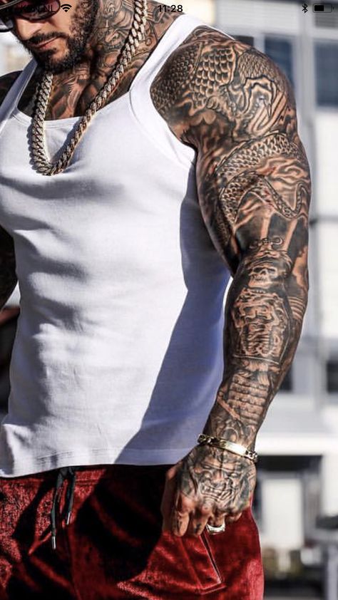 Bodybuilder Tattoo, Tattooed Men, Tatted Men, Cool Tattoos For Guys, Stomach Tattoos, Sleeves Ideas, Boy Tattoos, Best Sleeve Tattoos, Inked Men