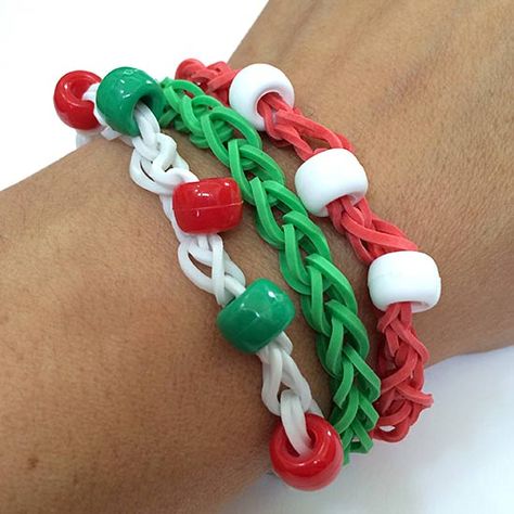 Rainbow Loom Christmas, Kids Holiday Crafts, Rubberband Bracelets, Wonder Loom, Bracelets Rubber, Fun Loom, Loom Love, Bracelets For Kids, Rainbow Looms