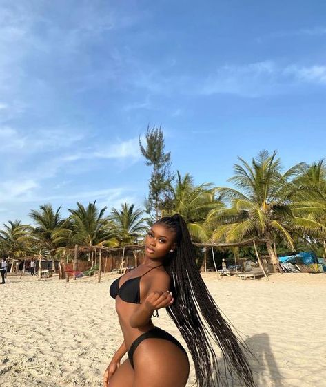 Badestmelanin on Instagram: "🖤🐚🌊 #badestmelanin" Black Baddies Instagram, Best Instagram Models, Miles 42, Supplements Packaging, Beautiful Winter Scenes, Curvy Swim, Application Icon, Instagram Icon, Womens Black Booties