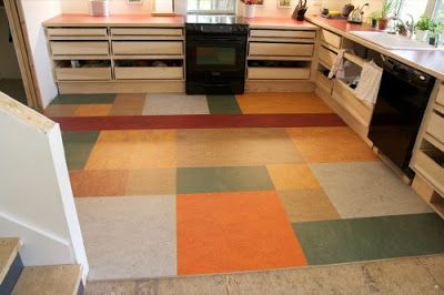 Linoleum Patterns, Linoleum Kitchen Floors, Marmoleum Floors, Linoleum Floors, Inexpensive Flooring, Patterned Kitchen Tiles, Checkerboard Floor, Painted Floor, Linoleum Flooring