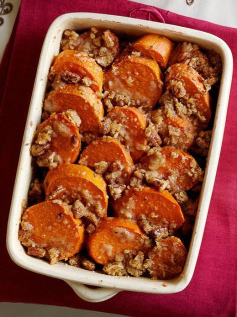 Praline Candied Yams Candied Yams, Yams Recipe, Candy Yams, Thanksgiving Dinner Menu, Thanksgiving Side, Thanksgiving Sides, Thanksgiving Menu, Thanksgiving Side Dishes, Perfect Side Dish