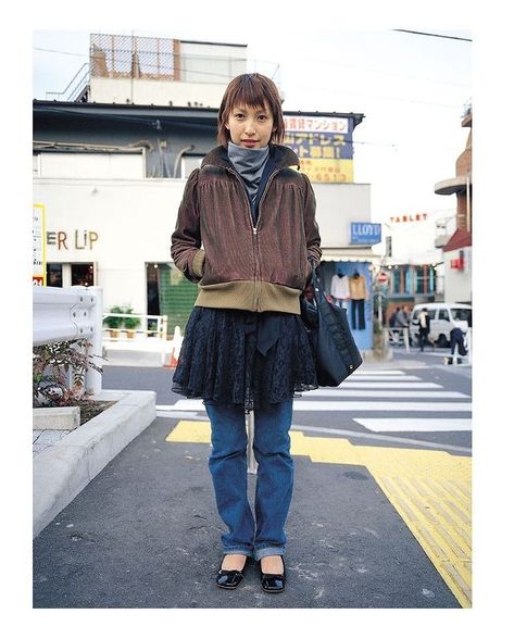 The FRUiTS Magazine Archive (@fruits_magazine_archives) • Instagram photos and videos Tokyo 90s Fashion, Fruits Street Fashion, Japanese Outfits Street Style, Fruits Magazine, Japanese Street Style, Kei Visual, Tokyo Street Fashion, Tokyo Street Style, Tokyo Street