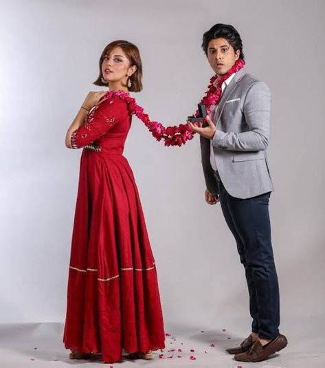 Tana Bana Hum TV Show Daniyal Zafar, Tana Bana, Pakistan Drama, Alizeh Shah, Ayeza Khan, Pakistani Dramas, Pakistani Actress, Couple Pictures, Beach Pictures