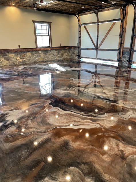 Epoxy Concrete Floor, Concrete Floors In House, Epoxy Floor Designs, Epoxy Floor 3d, Epoxy Resin Flooring, Concrete Epoxy, Metallic Epoxy Floor, Epoxy Floors, Decoration Beton