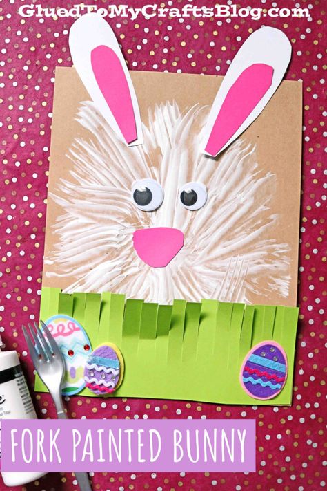 Wood Bunnies, Painted Bunny, Easter Crafts Preschool, Bunny Craft, April Crafts, Rabbit Crafts, K Crafts, Easter Preschool, Easter Bunny Crafts