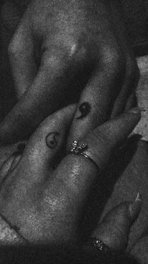 Soulmate Small Tattoo, Soulmates Tattoo Matching, Tattoo Ideas Small Bf And Gf, Cute Tattoos To Get With Your Boyfriend, Couple Matchy Tattoo, Unique Partner Tattoos, Tattoo With Partner, Matching Tattoos For Partners, Matching Tattoos For Spouses