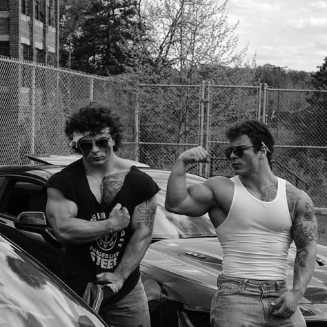 The Tren Twins on Instagram: "American muscle . #gym #trentwins" Tren Twins, Arnold Schwarzenegger Bodybuilding, Aesthetics Bodybuilding, Schwarzenegger Bodybuilding, Bodybuilding Pictures, Gym Wallpaper, Gym Art, Gym Guys, Gym Photos