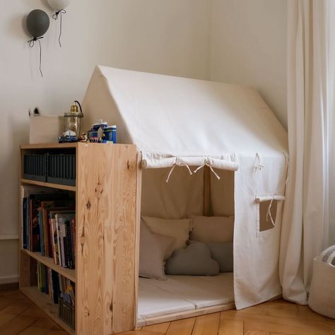 Nordic Playroom, Kids Playhouse Interior, Hunter Bedroom, Montessori Kids Room, Playhouse Tent, Kids Clubhouse, Kids Rooms Inspo, Shared Kids Room, Montessori Room