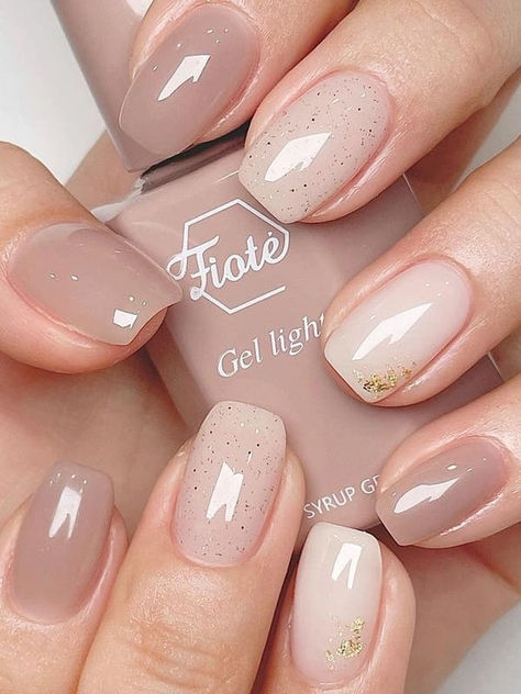 Beige Nails Design, Neutral Nail Designs, Bridesmaids Nails, Natural Nail Designs, Simple Fall Nails, Nude Nail Designs, Subtle Nails, Beige Nails, Simple Gel Nails