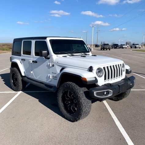 Removable Doors, Silver Jeep, Jeep Sahara, Jeep Wrangler Lifted, 4 Door Jeep Wrangler, Jeep Baby, 2018 Jeep Wrangler Unlimited, Wrangler Unlimited Sahara, 2018 Jeep Wrangler