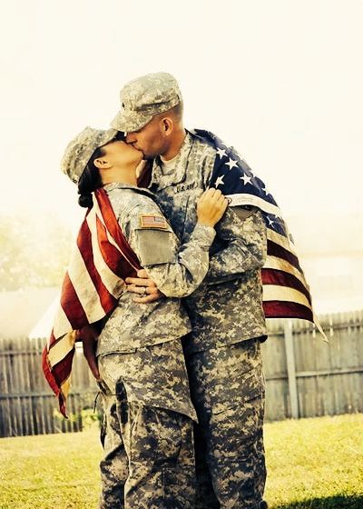 I will have this. Soon. Very soon #military #militarycouple #Army #ArmyStrong Military Couple Pictures, Military Couples Photos, Military Relationships, Military Romance, Military Couples, Army Couple, Military Girlfriend, The Soldier, Military Wedding