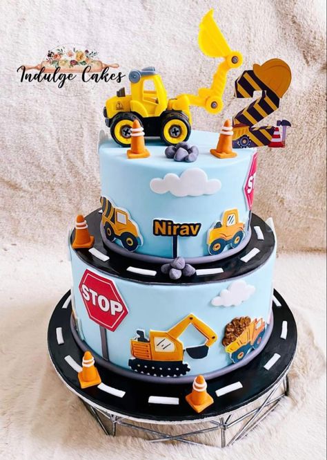 Construction Car Cake, Construction Cake For Boys, Truck Cakes For Boys, Construction Cake Ideas, Construction Vehicle Cake, Construction Truck Cake, Construction Birthday Party Cakes, Birthday Cake For Papa, Digger Birthday Cake