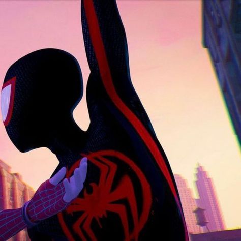 Spiderverse Aesthetics Anime, Into The Spider Verse, Anime Streetwear, The Spider, Discord Server, Spider Verse, Iced Tea, Matching Pfp, Spiderman