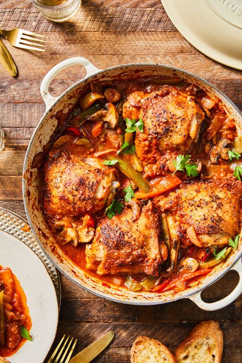 Chicken Chasseur Recipe, Italian Herb Chicken, Chicken Chasseur, Chicken Tomato, Chicken Cacciatore Recipe, Baked Chicken Recipes Easy, Tomato Basil Sauce, Basil Sauce, Chicken Cacciatore