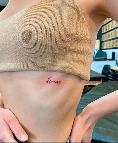 Amor Tattoo, Rib Tattoos For Women, Petit Tattoo, Petite Tattoos, Red Ink Tattoos, Red Tattoos, Cute Tattoos For Women, Classy Tattoos, Discreet Tattoos