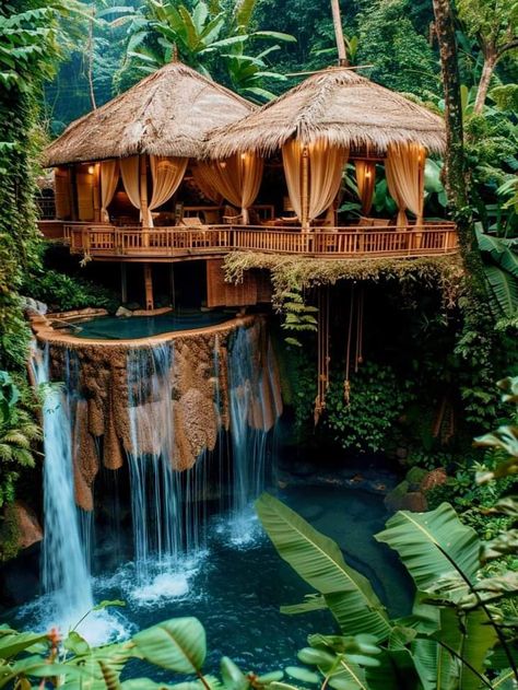 Jungle Tree House Aesthetic, Resort Building Design, Awesome Tree Houses, Bamboo Tree House, Bali Treehouse, Tropical Treehouse, Tropical Building, Hawaiian Architecture, Rainforest House