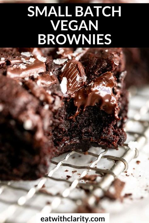 Vegan Gf Brownies, Quick Vegan Dessert, Vegan Chocolate Dessert, Simple Vegan Dessert, Small Batch Brownies, Vegan Brownie Recipe, Eggless Brownies, Vegan Brownies Easy, Fudgy Vegan Brownies