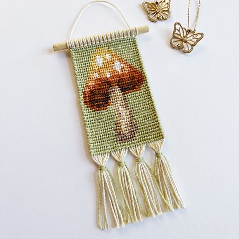 Alpha pattern #112895 | BraceletBook Alpha Patterns Mushroom, Alpha Pattern Bookmark, Mini Tapestry, Embroidery Bracelet, Bracelet Book, Mushroom Forest, Macrame Tapestry, Embroidery Bracelets, Knots Tutorial