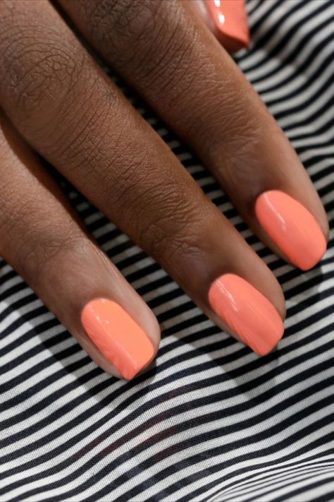 Uñas Color Coral, Pink Potato, Paradise Nails, Orange Nail Polish, Orange Nail, Green Nail Polish, Green Nail, Soft Coral, Green Bird