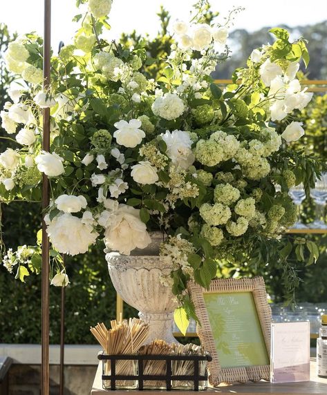 Prospect Park Boathouse Wedding Ceremony, Indoor Wedding Floral Decoration, French Floral Wedding, Flowers In Fountain Wedding, Wedding Bar Floral Arrangements, Green Toile Wedding, French Country Side Wedding, European Wedding Aesthetic, Montage Wedding