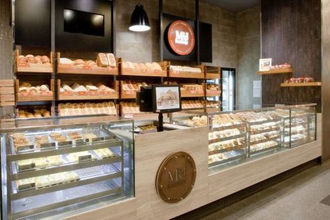 Beautiful Bakery Interior Designs To Make You Feel Peckish - Bored Art Bakery Outlet Design, Bread Shop Design, Bakery Interior Design, Bread Display, Bakery Shop Design, Bakery Store, Bakery Interior, Bakery Design Interior, Bread Shop