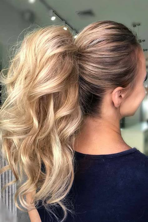 A High Ponytail Hairstyles Trend | LoveHairStyles.com Hairstyle With Extensions, Wedding Hairstyles Long Hair, High Curly Ponytail, High Ponytail Tutorial, Big Ponytail, Chignon Simple, Volume Ponytail, Full Ponytail, Bridesmaid Hair Inspo