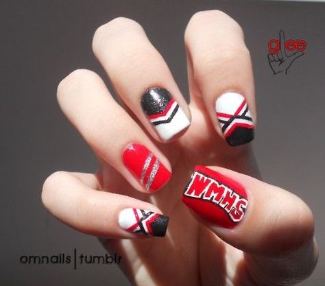 Cheerleading Nails, School Spirit Nails, Spirit Nails, Football Nails, School Nails, Fabulous Nails, Cool Nail Designs, Nail Art Inspiration, Nail Paint