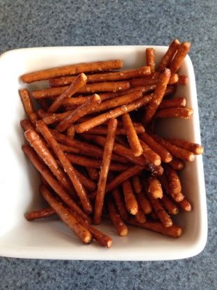 I recommend  making 1.5 of the sauce to cover a 16oz bag of pretzels.  I also recommend sprinkling kosher salt and brown sugar over the top every time you stir. Spicy Pretzels, Pretzel Mix, Pretzel Snacks, Snack Mixes, Pretzels Recipe, Superbowl Snacks, Bar Food, Snack Attack, Sweet Snacks Recipes