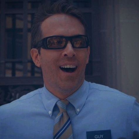 Ryan Reynolds Pfp, Ryan Reynolds Free Guy, Guy Pfp, Free Guy, Husband Best Friend, Ryan Reynolds, Square Sunglasses Men, Best Friends, Favorite Movies