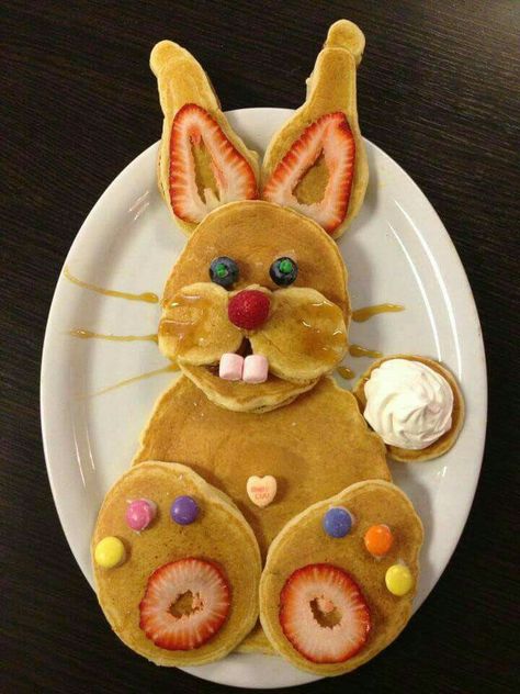 Easter bunny pancakes Baked Sour Cream Donut Recipe, Cream Donut Recipe, Easter Bunny Pancakes, Holiday Pancakes, Påskeaktiviteter For Barn, Cute Breakfast Ideas, Sour Cream Donut, Bunny Pancakes, Easter Breakfast