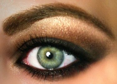 Four 2015 Fall #Beauty Trends We Love (#spon) #YouniqueBeauty #makeup Dramatic Eyeshadow, Brown Eyeshadow Looks, Eyeshadow For Green Eyes, Behind Blue Eyes, Brown Eyeshadow, Winged Liner, Kiss Makeup, Makeup For Green Eyes, Hair Black