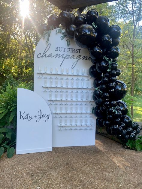 Champagne Walls: How to Pull Off This Trend That Isn't Fizzing Out Arched Champagne Wall, Bridal Shower Ideas Champagne Wall, Champagne Wall Balloons, Champagne Stand Diy, Champagne Arch Wall, Arch Champagne Wall, Building A Champagne Wall, Champagne Wall Engagement Party, Favor Wall Wedding